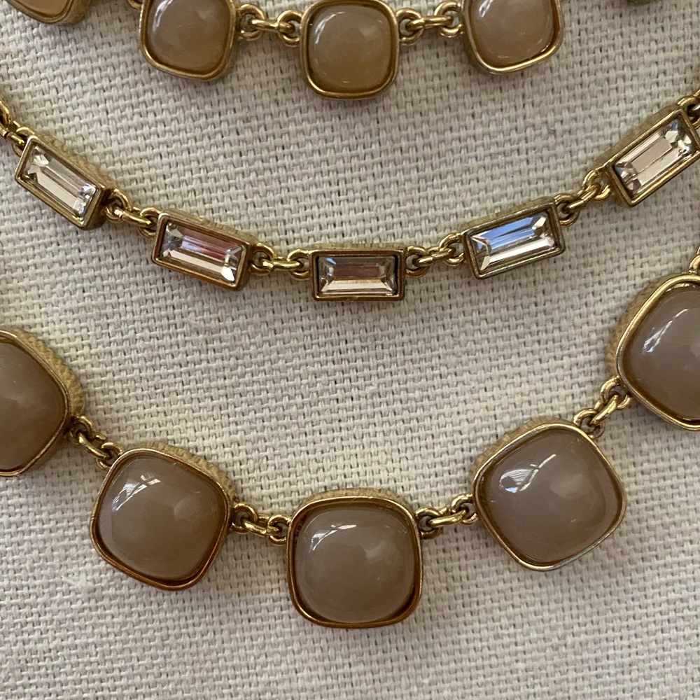 Ann Taylor, NWT Timeless Treasure Necklace - Picture 2 of 4